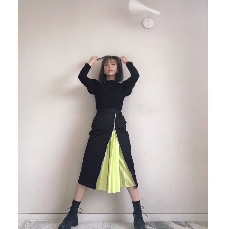 MA1プリーツスカート・ブラック | Amira