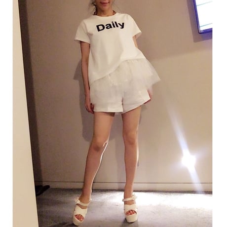 フリルチュニックTシャツ・ホワイト