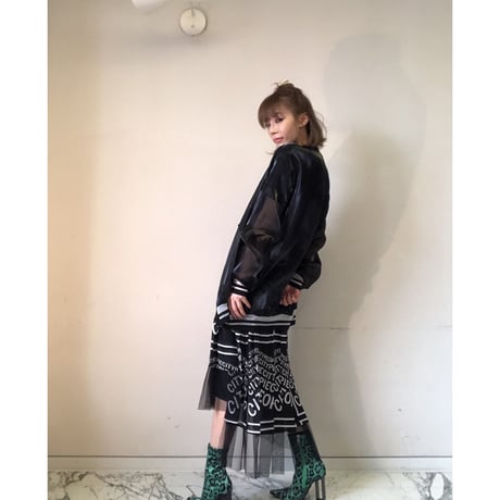 アルファベットチュールプリーツスカート