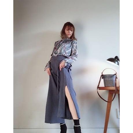 スリット入りワイドニットパンツ