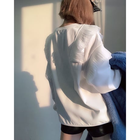 プリーツフリルプルオーバー・ホワイト
