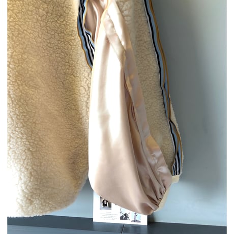 オーバーサイズボアプルオーバー・ベージュ
