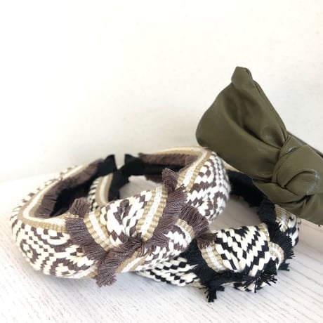 フリンジ刺繍カチューシャ