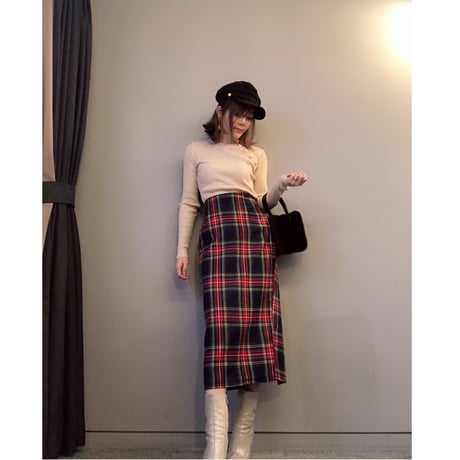 タータンチェック膝丈スカート・ネイビー