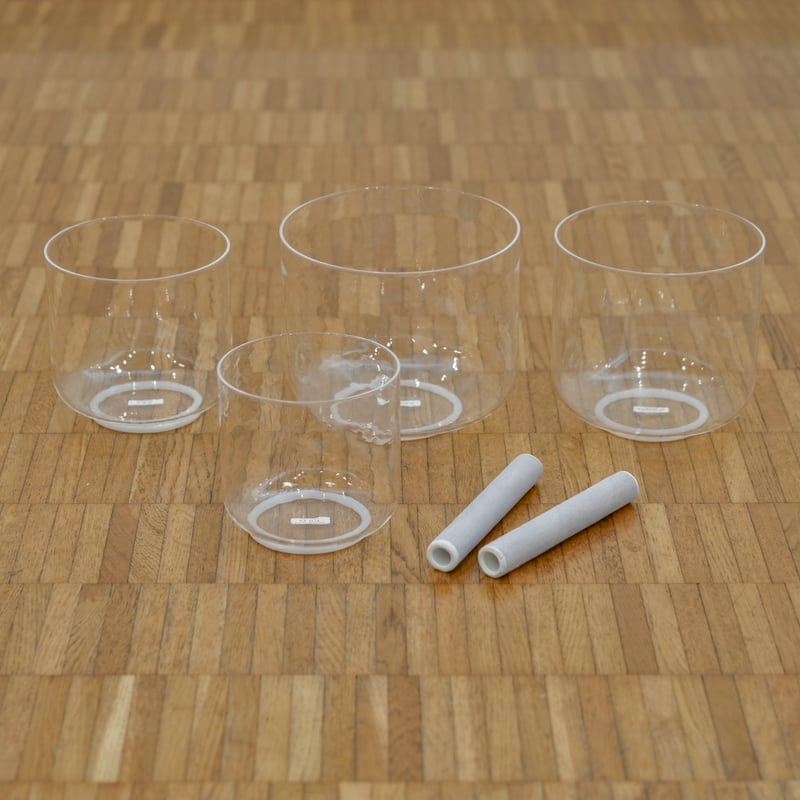 クリスタルボウル 4個セット 持ち運び布ケース・マレット・パンフレット付 安定と心地よさの4つのクリスタルボウルセット・ケースつき（LOW