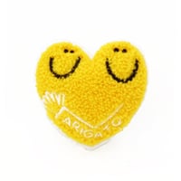 84251 PGクッションバッチ　ハート　YELLOW