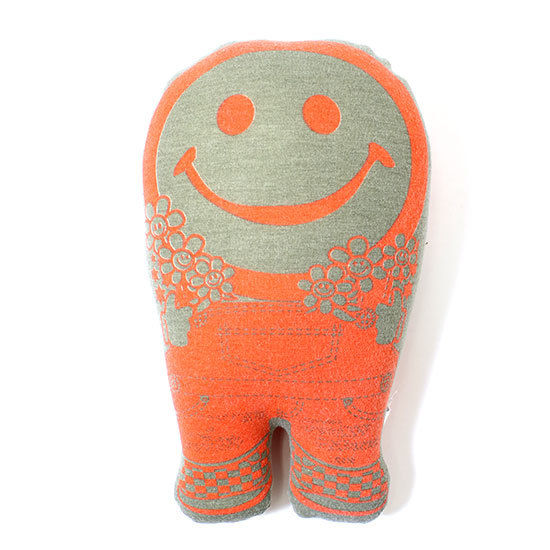 SMILE PILLOW | DOWN ON THE CORNER