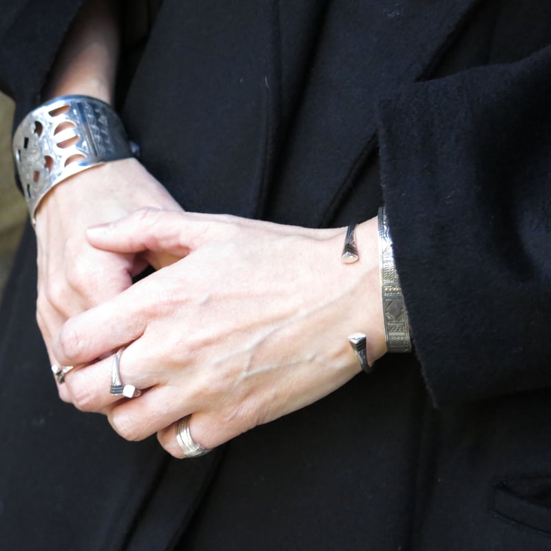 激レア★トゥアレグシルバー　エボニーバングル 2 激レア☆トゥアレグシルバー エボニーバングル 2 Touareg Silver