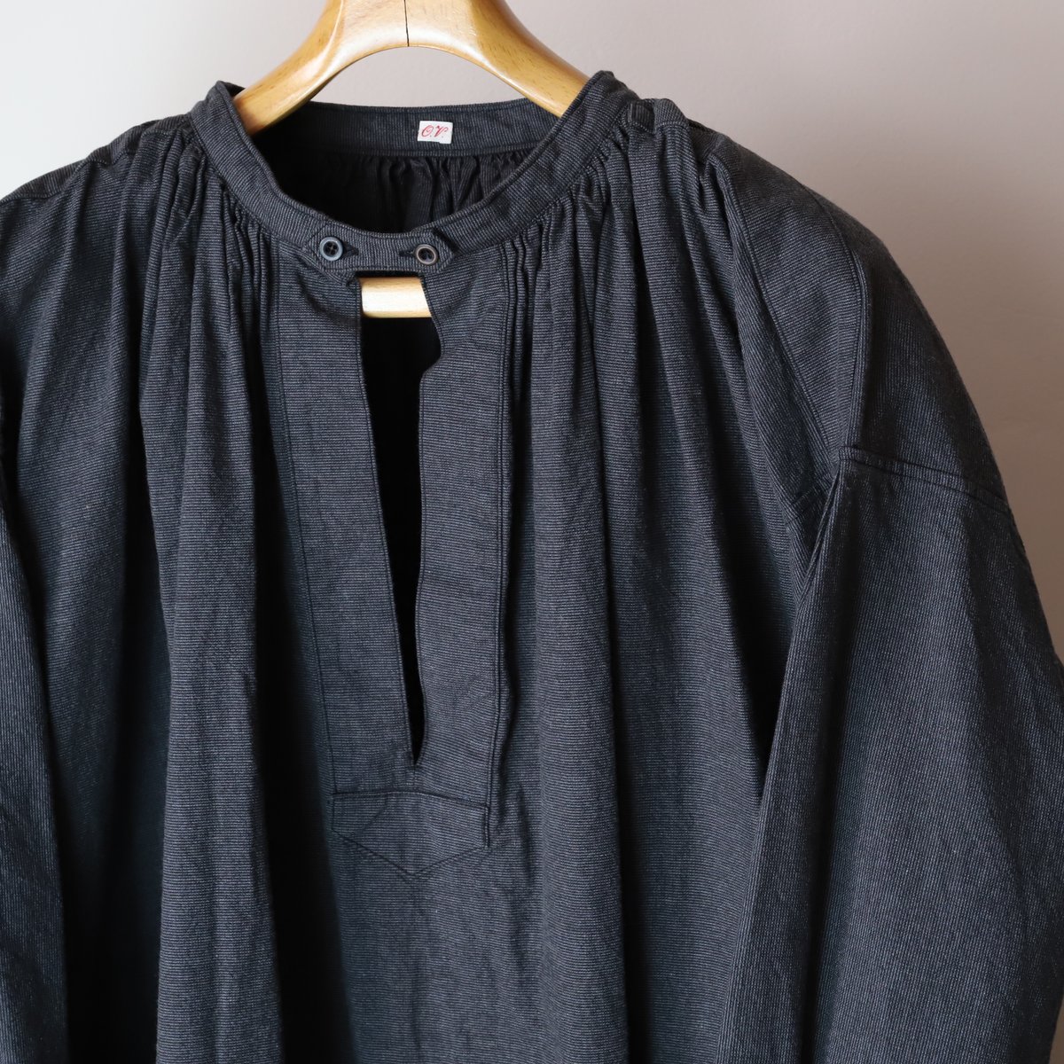 OUTIL / ROBE DOYE / CHARCOAL | Tibetan Market OUTIL / ROBE DOYE / CHARCOAL | Tibetan Market