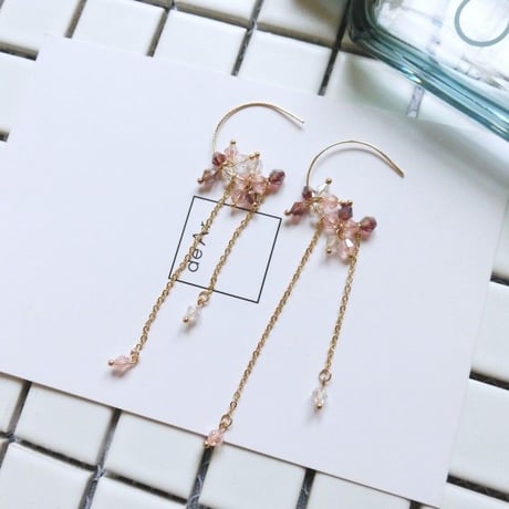 クリスタルピアス・イヤリング／両耳