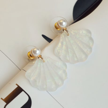 貝ピアス（両耳用）