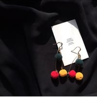 カシミヤボールのピアス/イヤリング　両耳　withBambi