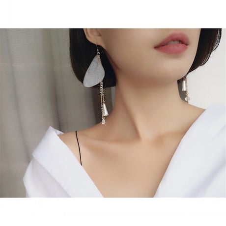 翼のクリスタルピアス・イヤリング／両耳