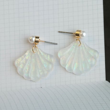 貝ピアス（両耳用）