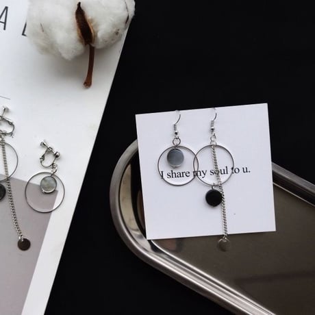 円丸の貝殻イレギュラーピアス/イヤリング　　withBambi