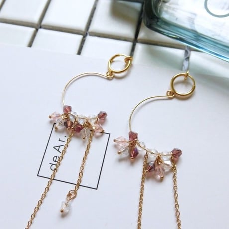 クリスタルピアス・イヤリング／両耳