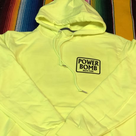 PB Box Logo フード