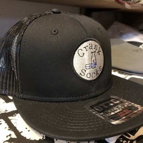Crank socks mesh cap