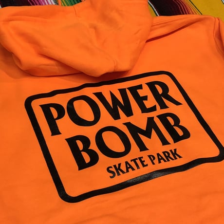 PB Box Logo フード