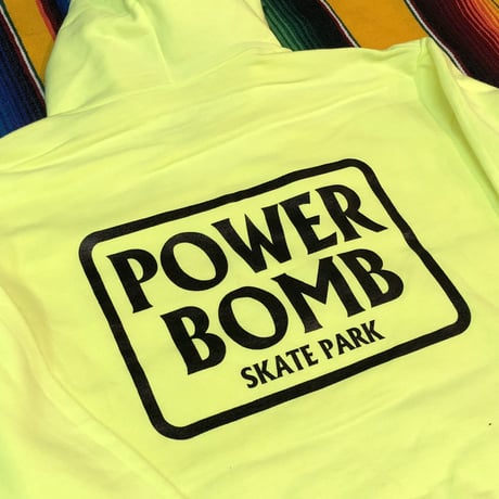 PB Box Logo フード