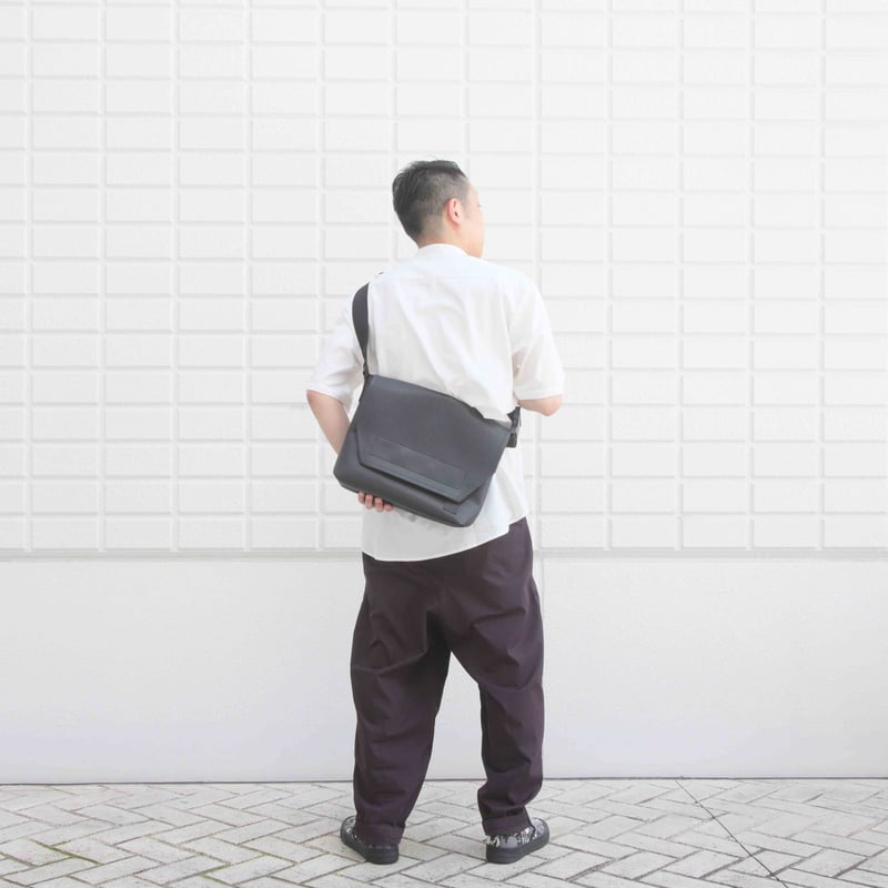 E003 メッセンジャーバッグ C / ブラック | FUKUNARY