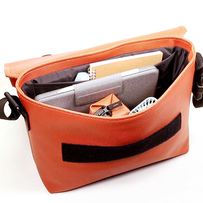 M135 メッセンジャーバッグ ブラウン/ブルー | FUKUNARY