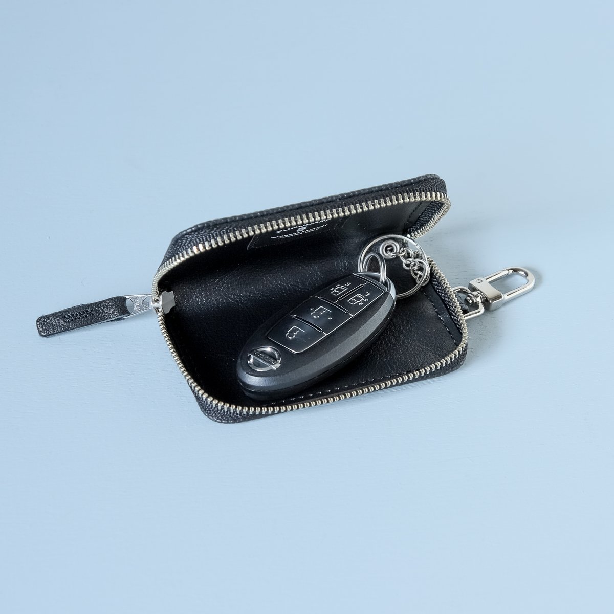 E131 スマートキーケースL / ブラック | FUKUNARY