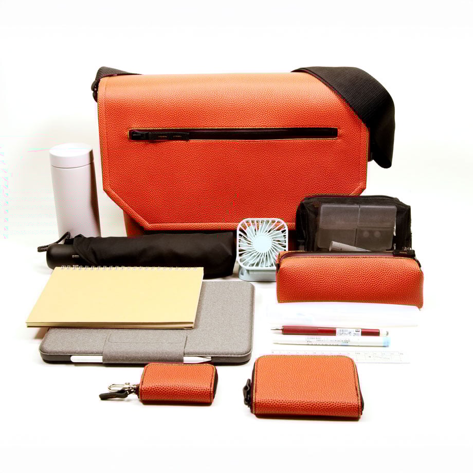 ダークブラウン メッセンジャーバッグ PRADA プラダ 鹿革 ディアスキン ショルダー メッセンジャー