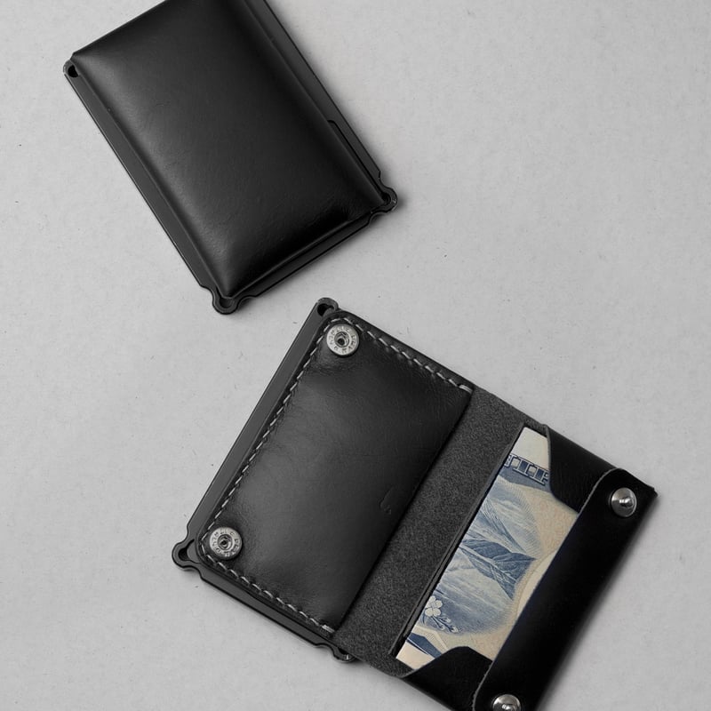 ミニマリストさま 鍵も収納出来て限界の薄さへ挑戦。ミニマリスト時代の新定番財布