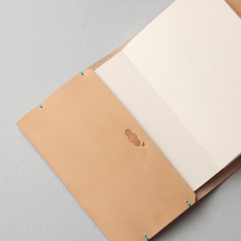 ほぼ日手帳 カバー 「シュタイフ 」オリジナル サイズ ほぼ日手帳 カバー 「シュタイフ 」オリジナル サイズの通販 by おかい