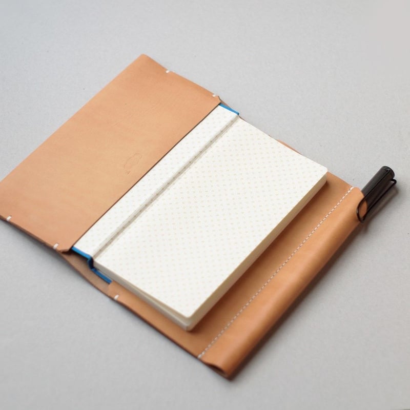 ほぼ日手帳カバー1型 WEEKSサイズ | くも舎オンラインショップ