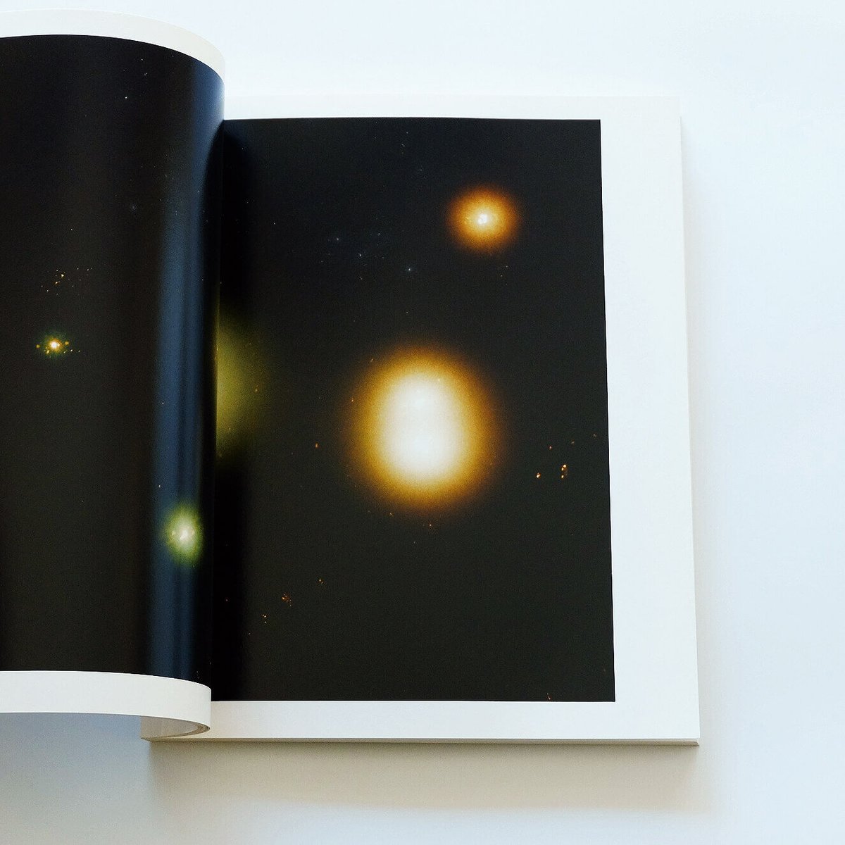 美品　光・野口理佳 The Light 写真集　希少 光 野口里佳 The Light: NOGUCHI Rika - books used and new