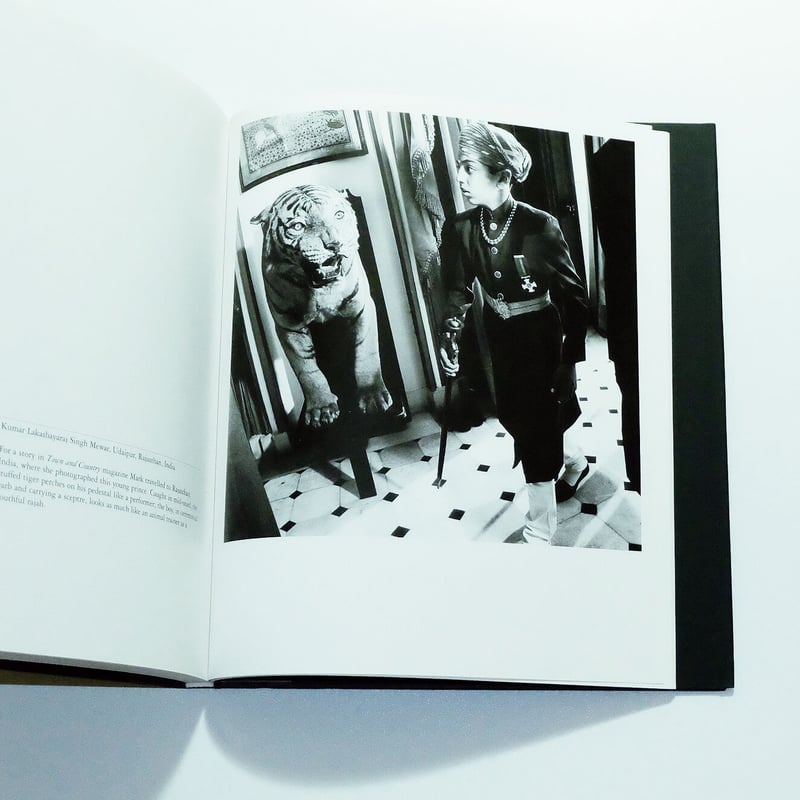 EXPOSURE MARY ELLEN MARK 洋書 Exposure: The Iconic Photographs