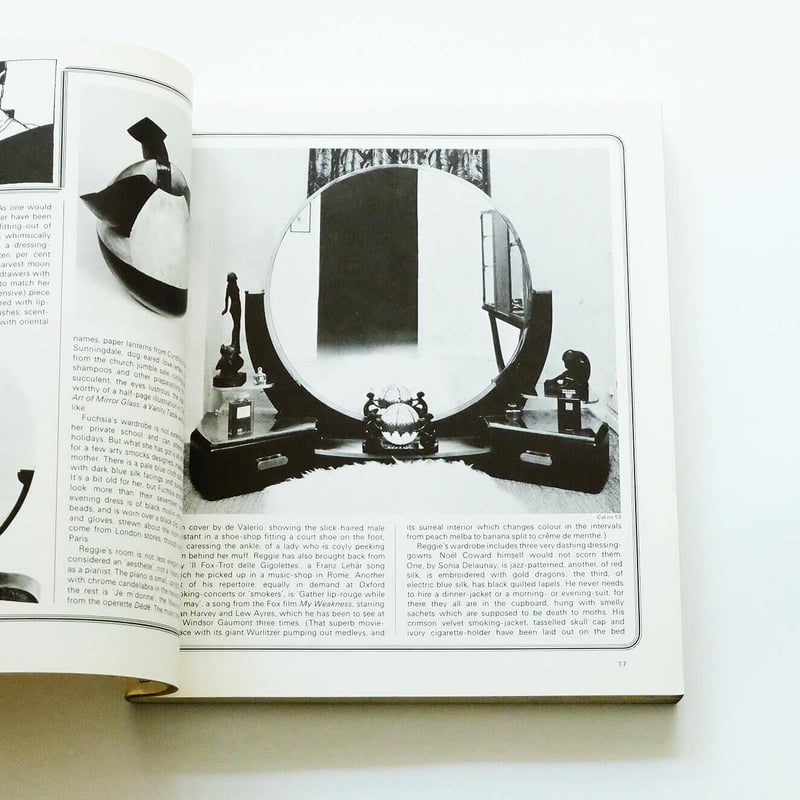 The World of Art Deco by Bevis Hillier | Book E