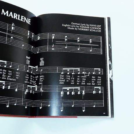 Marlene: An Intimate Photographic Memoir / Alexander Lieberman
