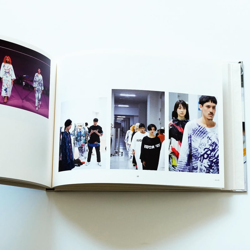 アート・デザイン・音楽 Fashion: Photography of the Nineties Fashion: Photography of the Nineties – Saint Page