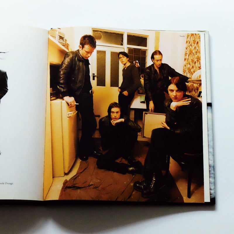 AirWair Dr.Martens ビジュアルブック Dr. Martens: Airwair with Bouncing Soles | Book