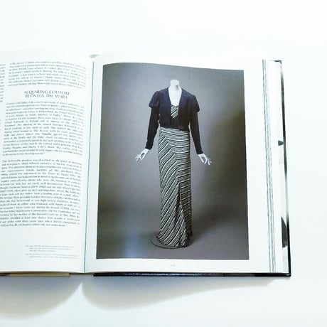 London Couture 1923-1975: British Luxury
