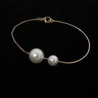 Hover pearl half Bangle K18YG, Southsea/Akoya pearl(11/8mm)