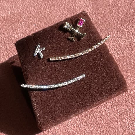 Tiny diamond streamline earcuff ダイヤモンドバーイヤカフK14PG