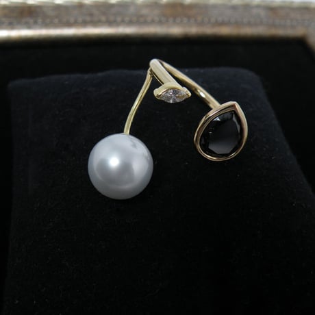 Hover pearl&diamond Satellite Ring