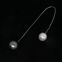 Hover pearl Chain Teardrop Pierce
