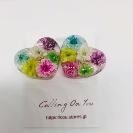かすみ草のピアス