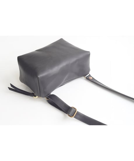 GUIDI CALF CUBE M