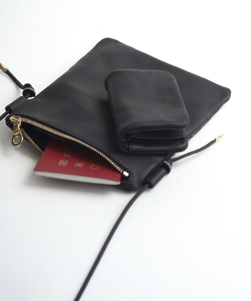 Porosus Crocodile×GUIDI CALF 旅のポーチ | Tochca