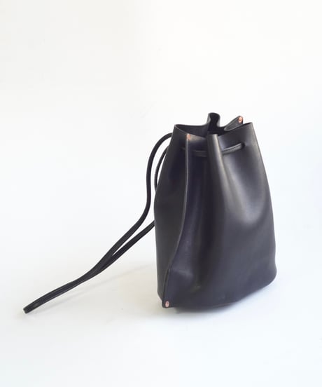 エメリヴェット巾着 L　黒