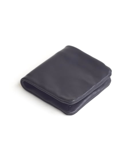 エメ内縫い折財布
