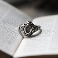 Stained Maria Ring
