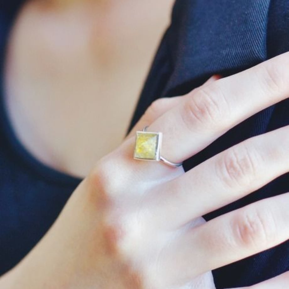 5f32da14d7e1d84e5d7bd4e4