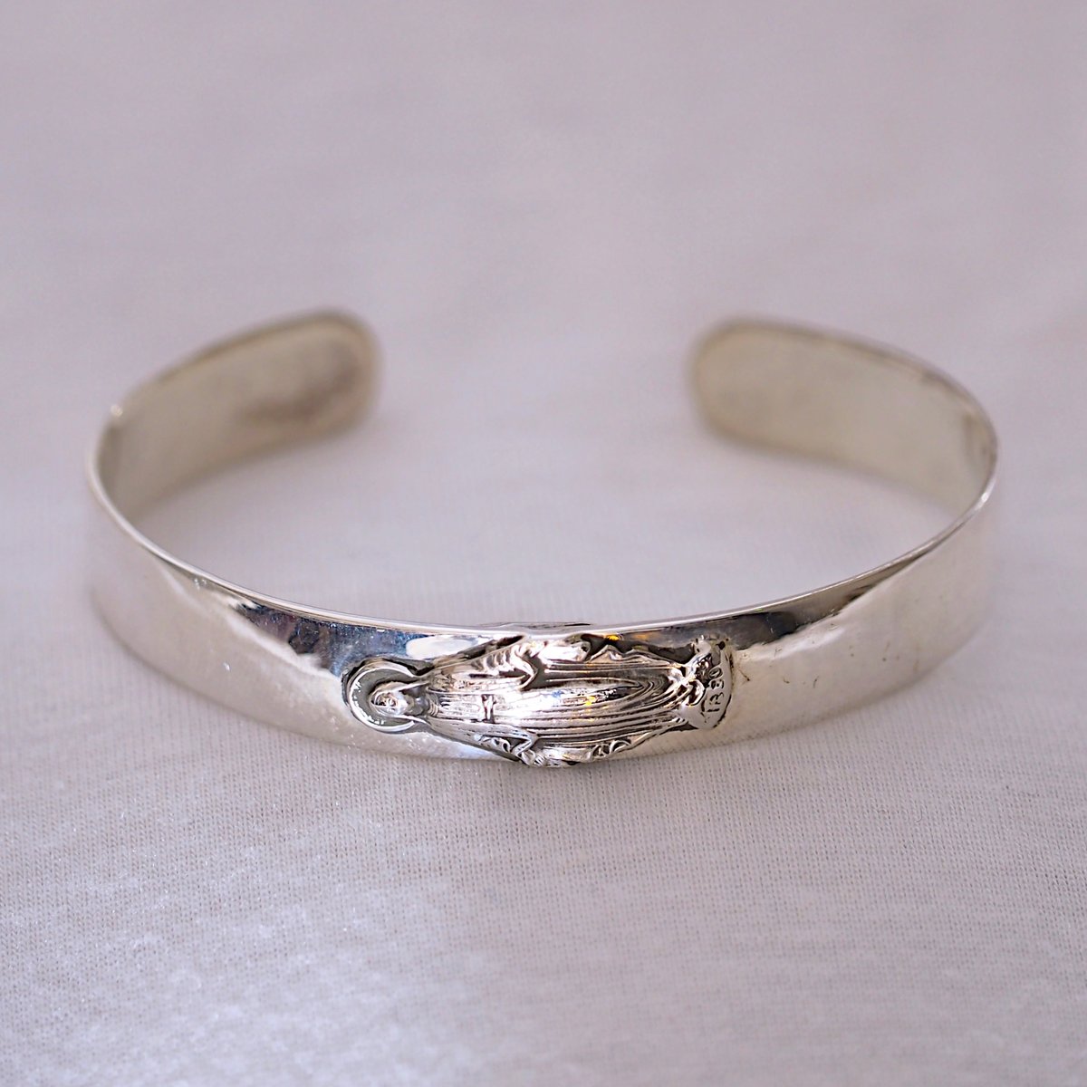 IROHA 高波動ブレスレット マリア様 2025年最新】iroha ブレスレットの人気アイテム - メルカリ